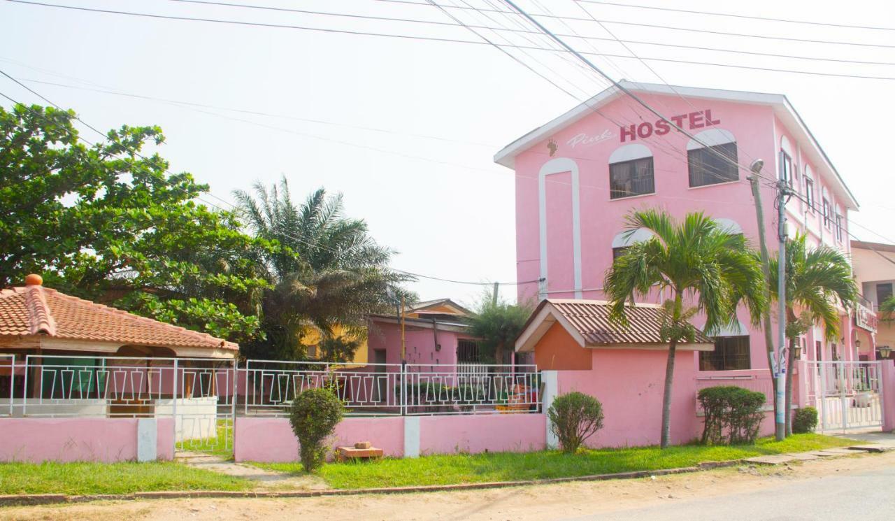 Pink Hostel Accra Exterior photo