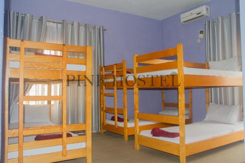 Pink Hostel Accra Exterior photo